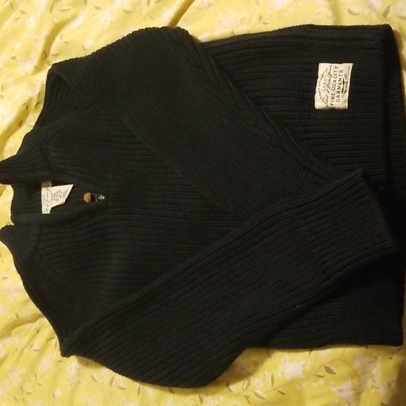 Boy H&M sweater - Picture 2 of 3